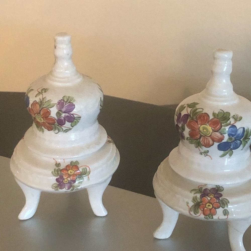 White  Vintage mCapodimonte  Set Of 2 Floral Ginger Jars